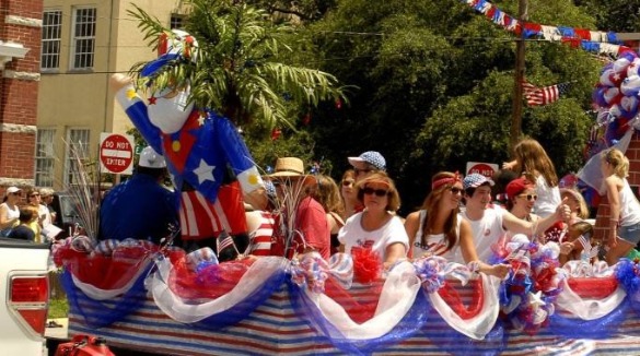 Southport 4th of July Parade | Better Beach Rentals